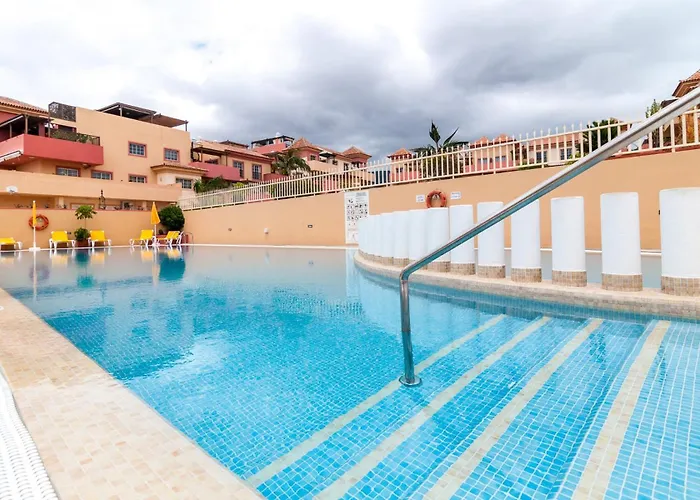 아파트 Luxurious In Terrazas Del Duque 아데제