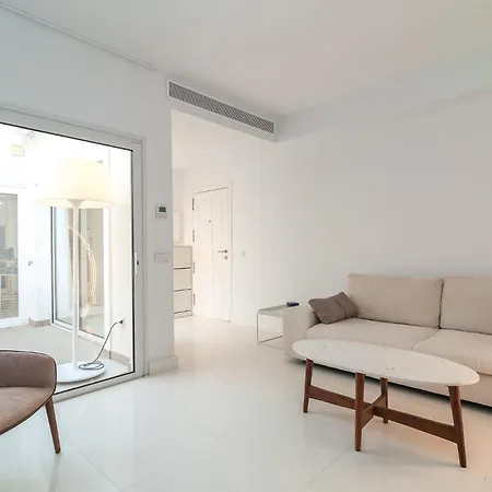 Апартаменты Luxurious In Terrazas Del Duque