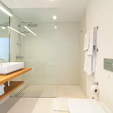 Luxurious In Terrazas Del Duque אדחה